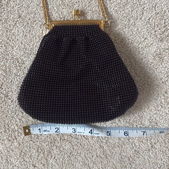 Whiting & Davis Black and Gold Clutch with Vintage Charm - Picture 6 of 6